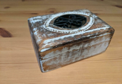 Sonstiges: Kleine Holzkiste für Schmuck oder ähnliches Sonstiges: Kleine Holzkiste für Schmuck oder ähnliches